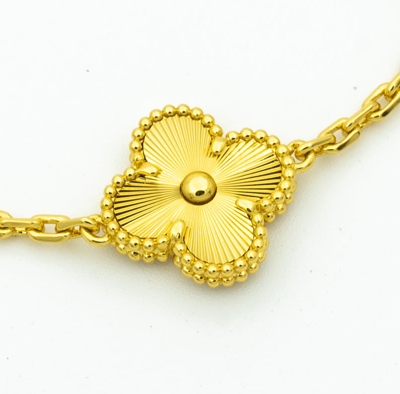 Armband mit Fünf-Blatt-Motiv – Gold