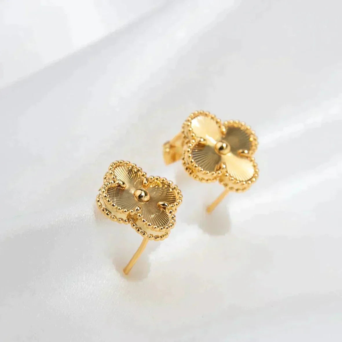 Ohrstecker Kleeblatt-Motiv - Gold
