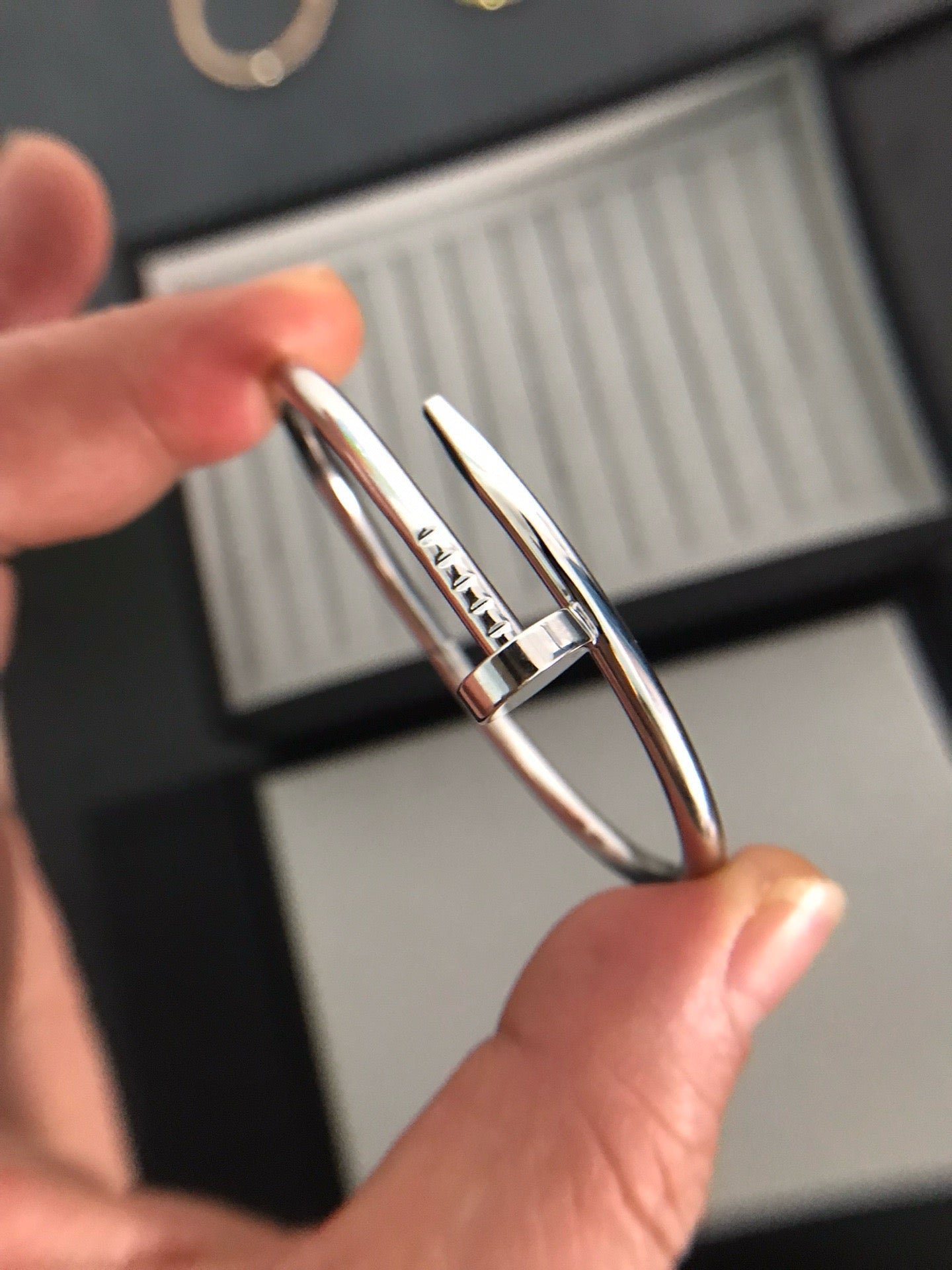Classic Nail Bangle Silver