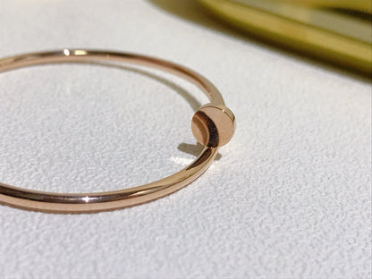 Klassischer Nagelarmreif Roségold
