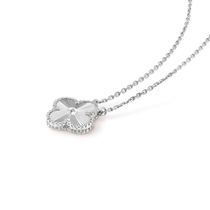 Kleeblatt-Motiv-Halskette – Silber