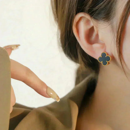 Clover Motif Stud Earrings - Black